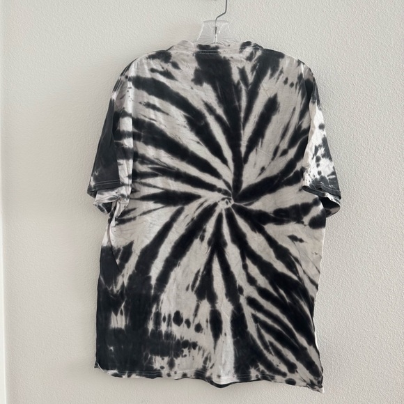 3 Bundle Band Tees Size: L - Picture 6 of 9